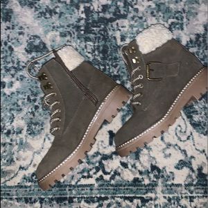 NWOT Brown/Tan Boots